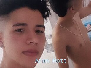 Aron_Hott