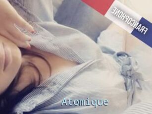 Atomique