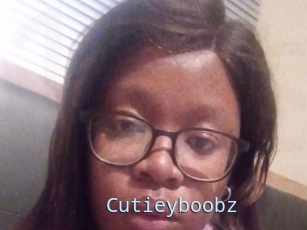 Cutieyboobz
