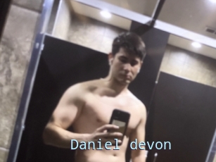 Daniel_devon
