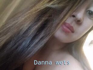 Danna_wets