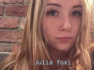 Julia_foxi