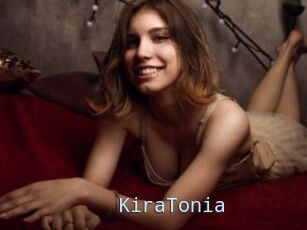 KiraTonia