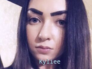 Kyliee_