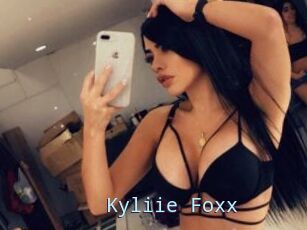 Kyliie_Foxx