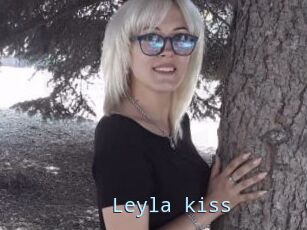 Leyla_kiss