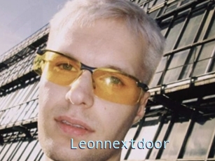 Leonnextdoor