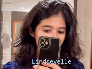 Lindseyelle