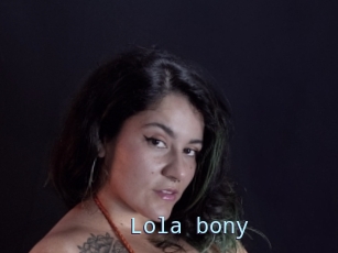 Lola_bony