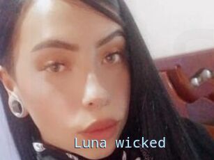 Luna_wicked