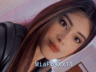 MiaFoxxx18