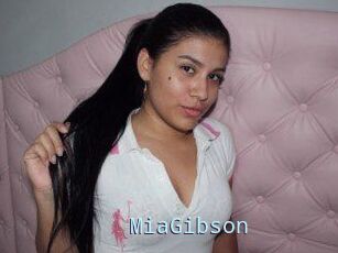 Mia_Gibson