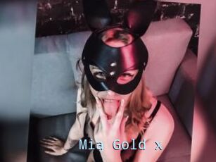 Mia_Gold_x