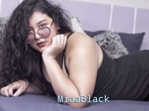 MiaaBlack