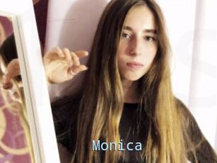 Monica_