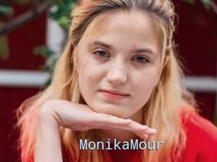MonikaMour