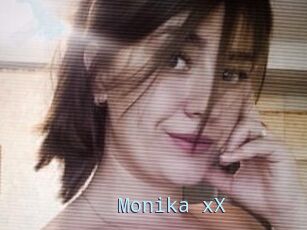 Monika_xX
