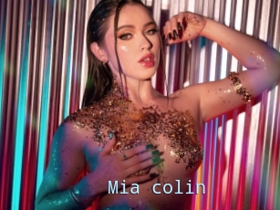 Mia_colin