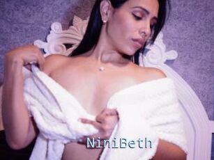 NiniBeth