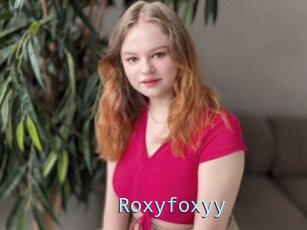 Roxyfoxyy