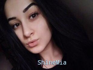 ShineMia