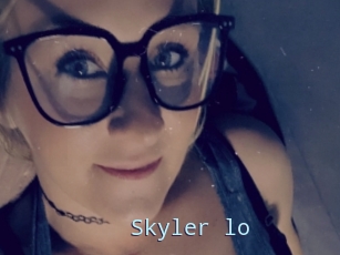 Skyler_lo