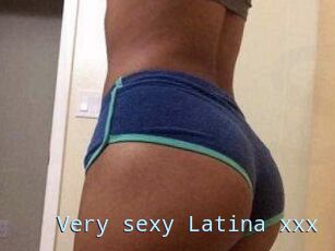 Very_sexy_Latina_xxx